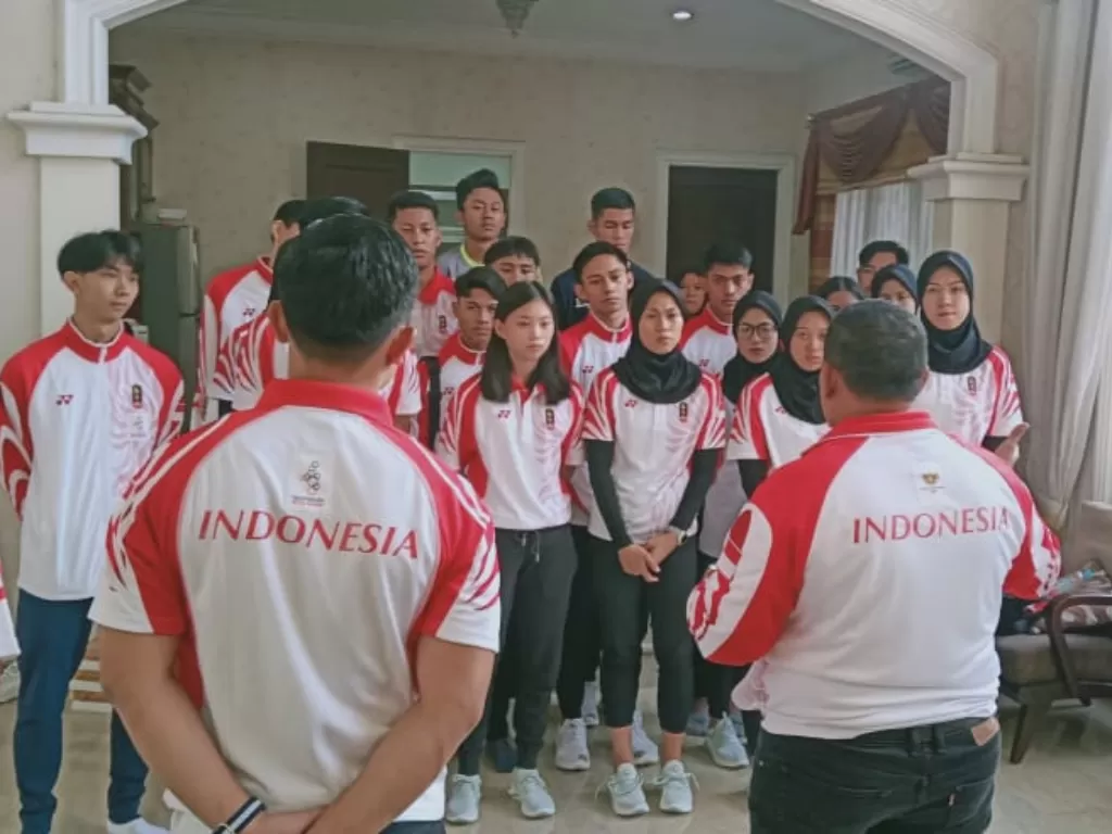 Taekwondoin Indonesia saat menerima pengarahan dari Wakil Ketua Umum PBTI. (Humas PBTI)