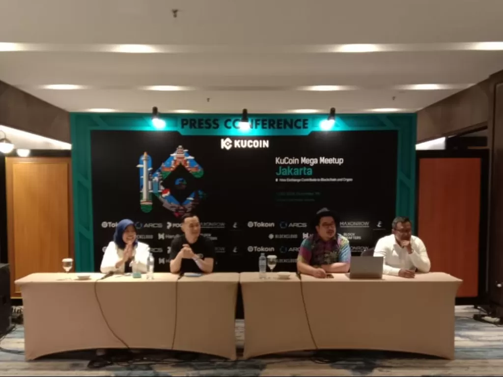 Press COnference Pihak Tokoin dan Kucoin di Jakarta, Sabtu (7/12). (Indozone/Mula akmal)