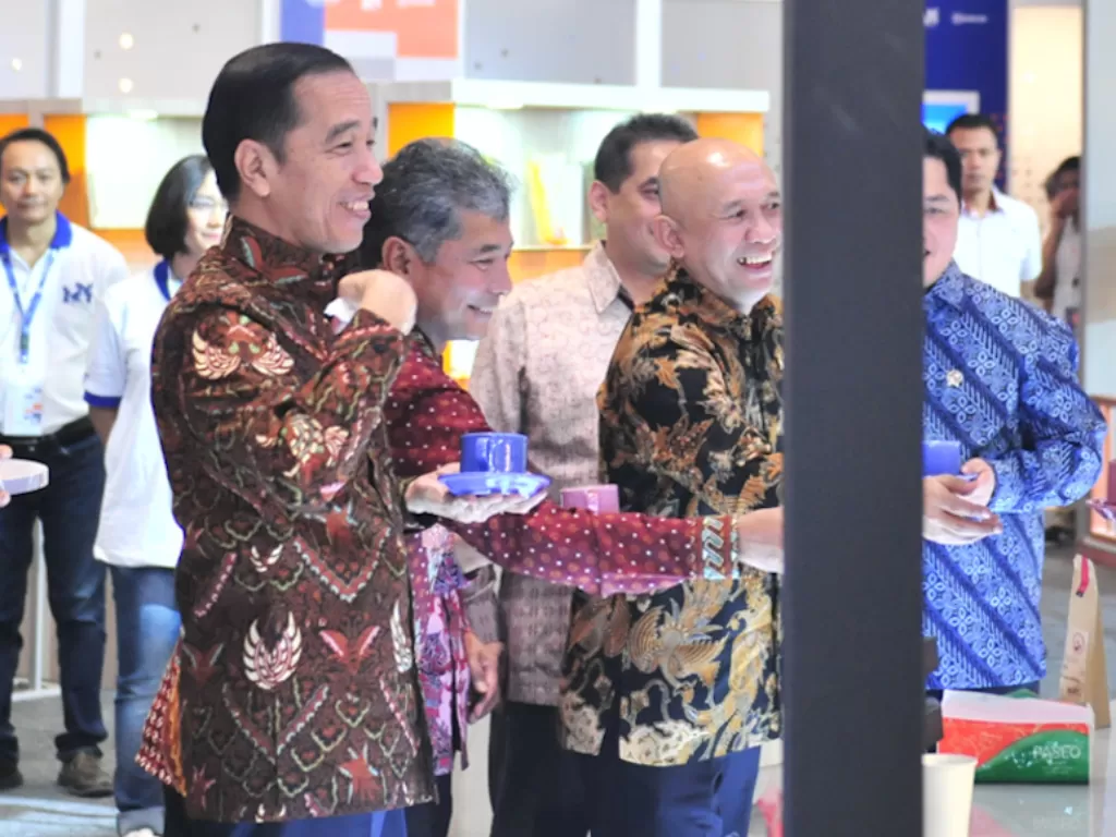 Presiden Joko Widodo menghadiri pameran UMKM di Jakarta, Jumat (20/12). (setkab.go.id)