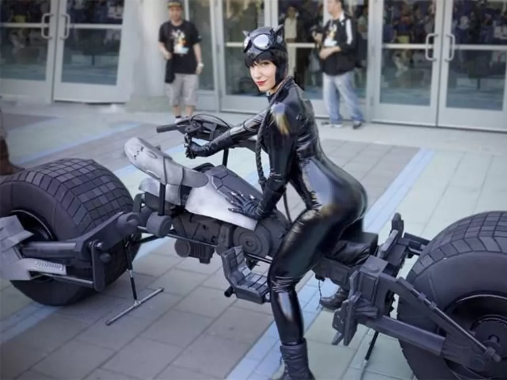 Motor gahar Bat-Pod milik Batman yang pernah dipakai Catwoman. (Pinterset)