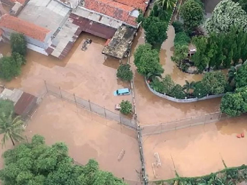 Banjir yang menerjang di beberapa wilayah Jabodetabek (Instagram/@bnpb)