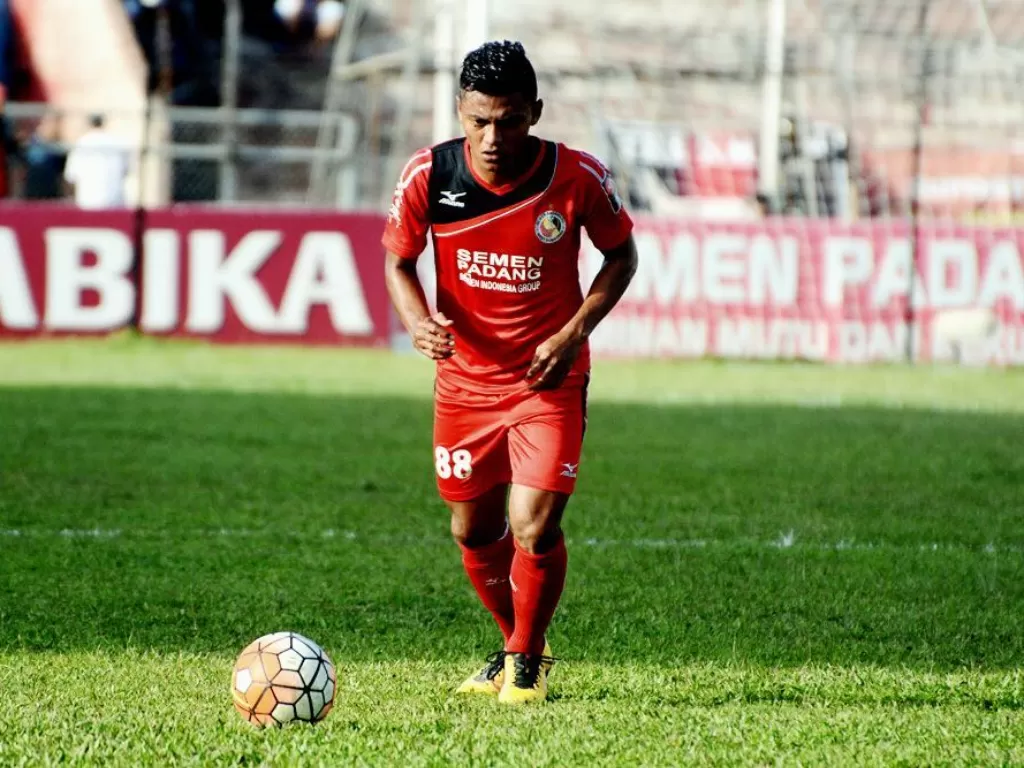Mantan pemain Semen Padang, Irsyad Maulana jadi pemain baru PSM Makassar. (Instagram/@irsyadmaulana88)