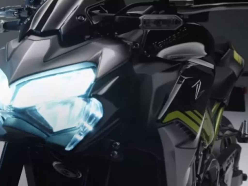 Lampu AHO lebih awet dan nggak ganggu aki motor (Ilustrasi/Youtube/Kawasaki Motor)