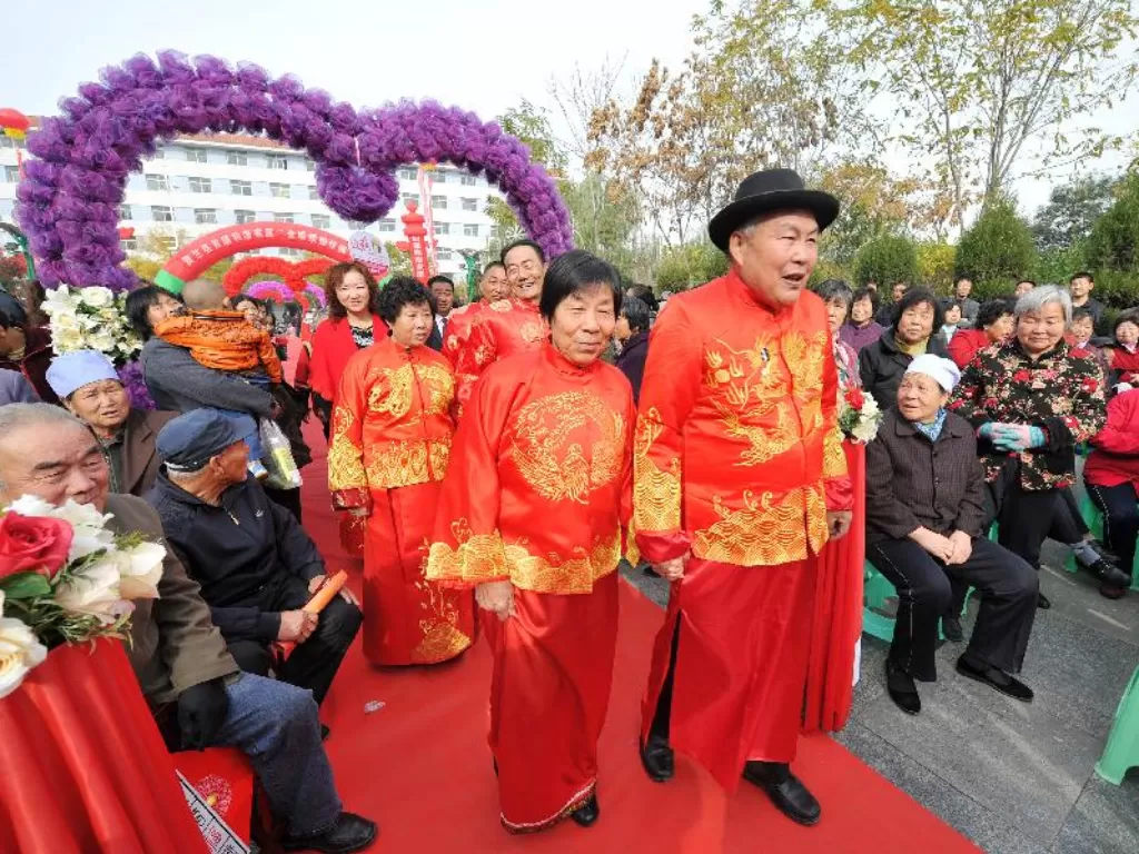 Ilustrasi festival budaya masyarakat Tionghoa (cnpinyin.com)