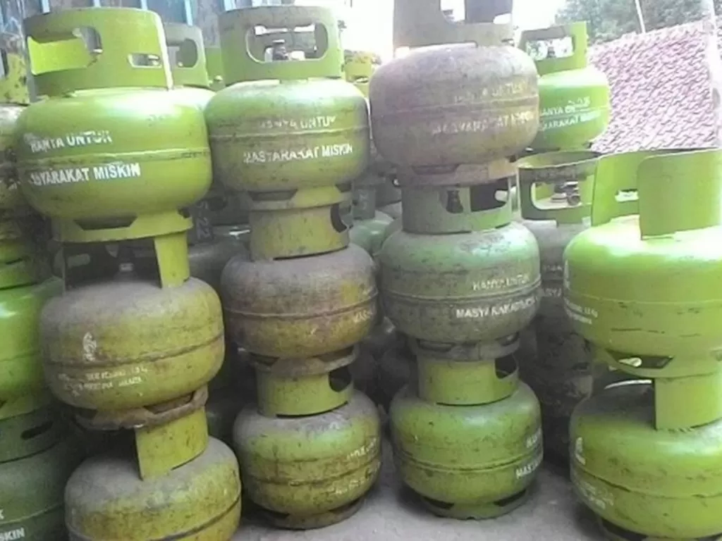 Ilustrasi tabung gas 3 kg (Facebook @Duyy Mubarrok)