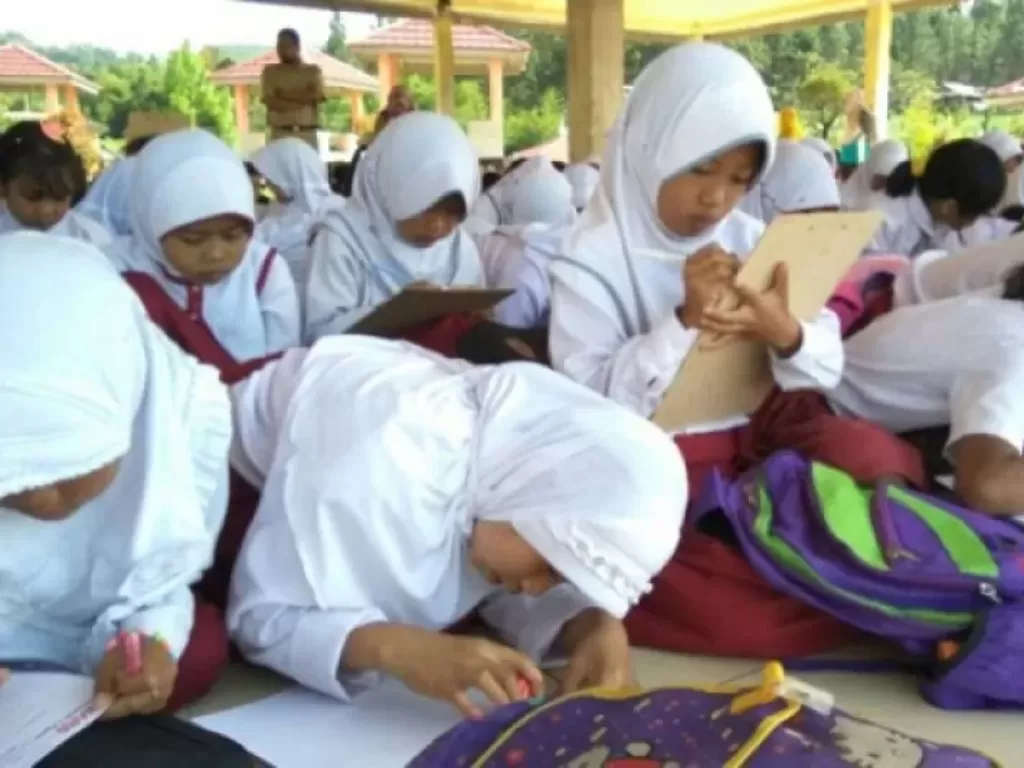 Ilustrasi - Siswa sekolah dasar sedang belajar. (photo/ANTARA/Sumarwoto)