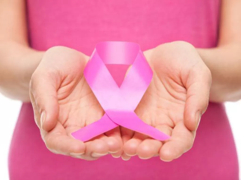 ilustrasi wanita terkena kanker (cheatsheet.com)