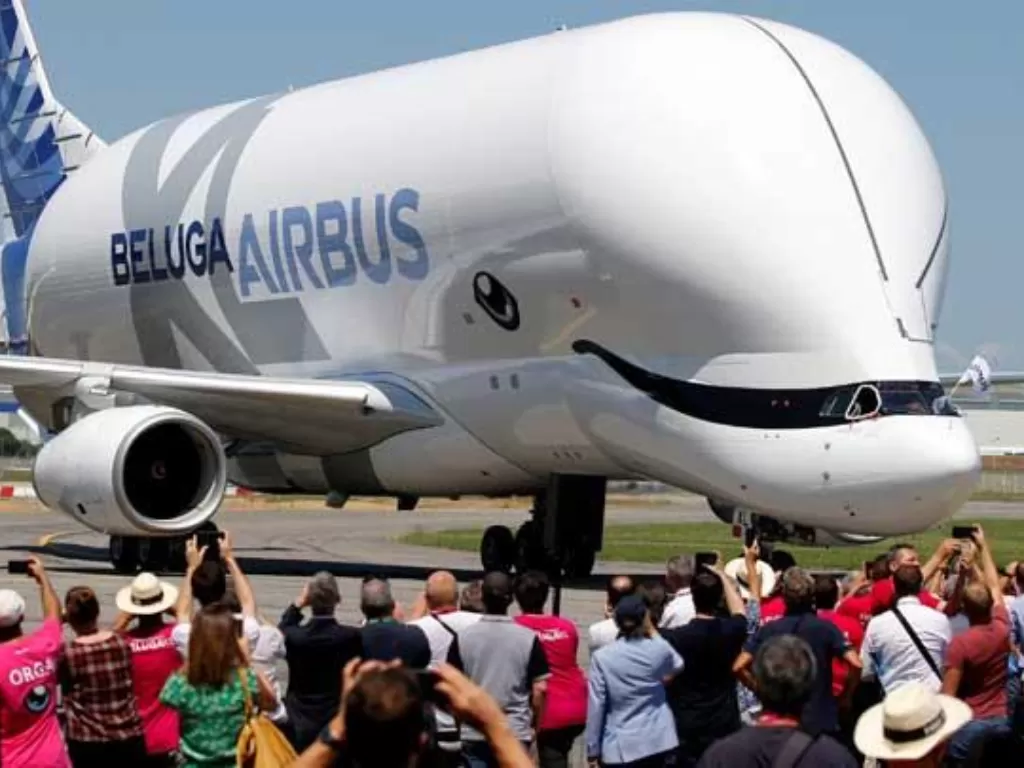 Airbus Beluga XL saat akan lepas landas dalam penerbangan pertamanya di Colomiers, Toulouse, Prancis, pada Juli 2018 lalu. (REUTERS/Regis Duvignau).