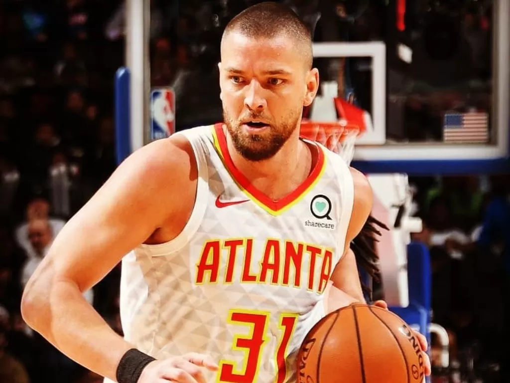 Pebasket NBA asal Atlanta Hawks, Chandler Parsons. (Instagram/@nbainfo.id)