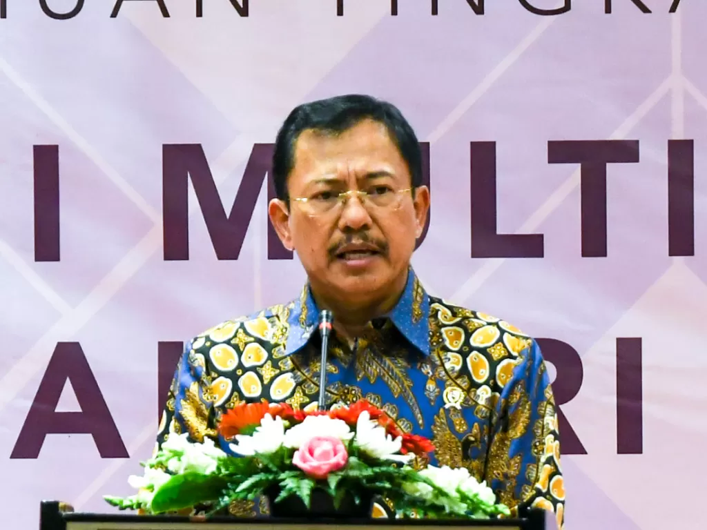 Menteri Kesehatan Terawan Agus Putranto menjelaskan alasan ratusan WNI tidak terpapar virus korona di Tiongkok (ANTARA FOTO/Galih Pradipta).