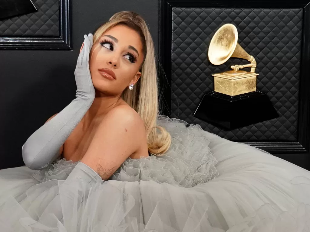  Ariana Grande, salah satu penampil yang dinantikan dalam gelaran Grammy Awards 2020. (REUTERS/Mike Blake)