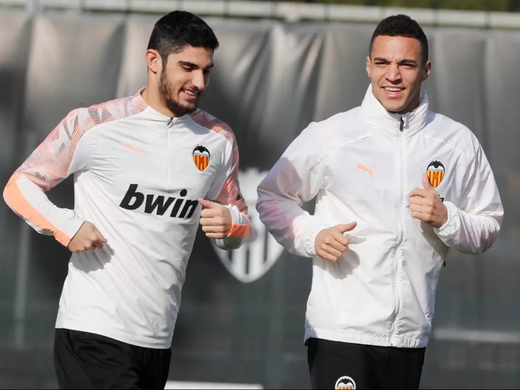 Winger Valencia, Rodrigo Moreno (kanan), menjadi bidikan raksasa La Liga, Barcelona. (Instagram/@rodrigom_91)