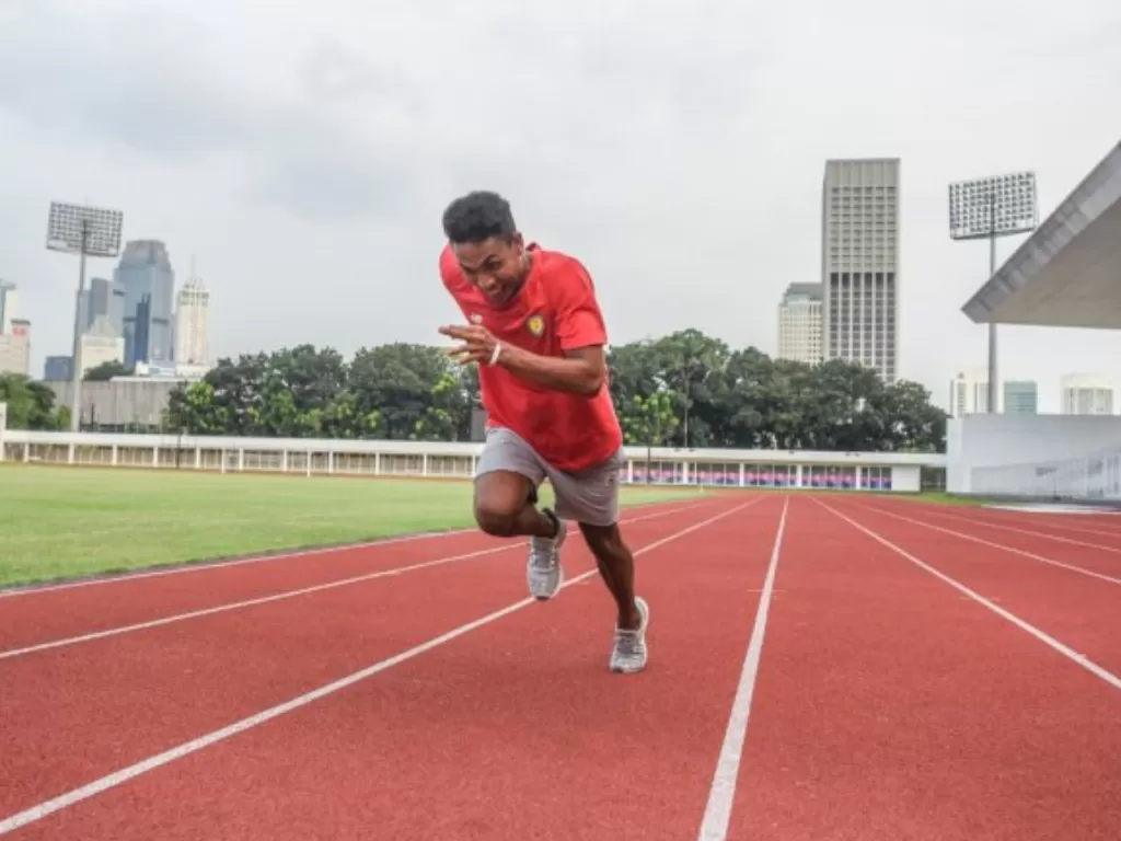Sprinter Lalu Muhammad Zohri saat latihan di Stadion Madya Senayan, Jakarta, Selasa (7/5/2019). (Photo/Antara/Muhammad Adimaja)
