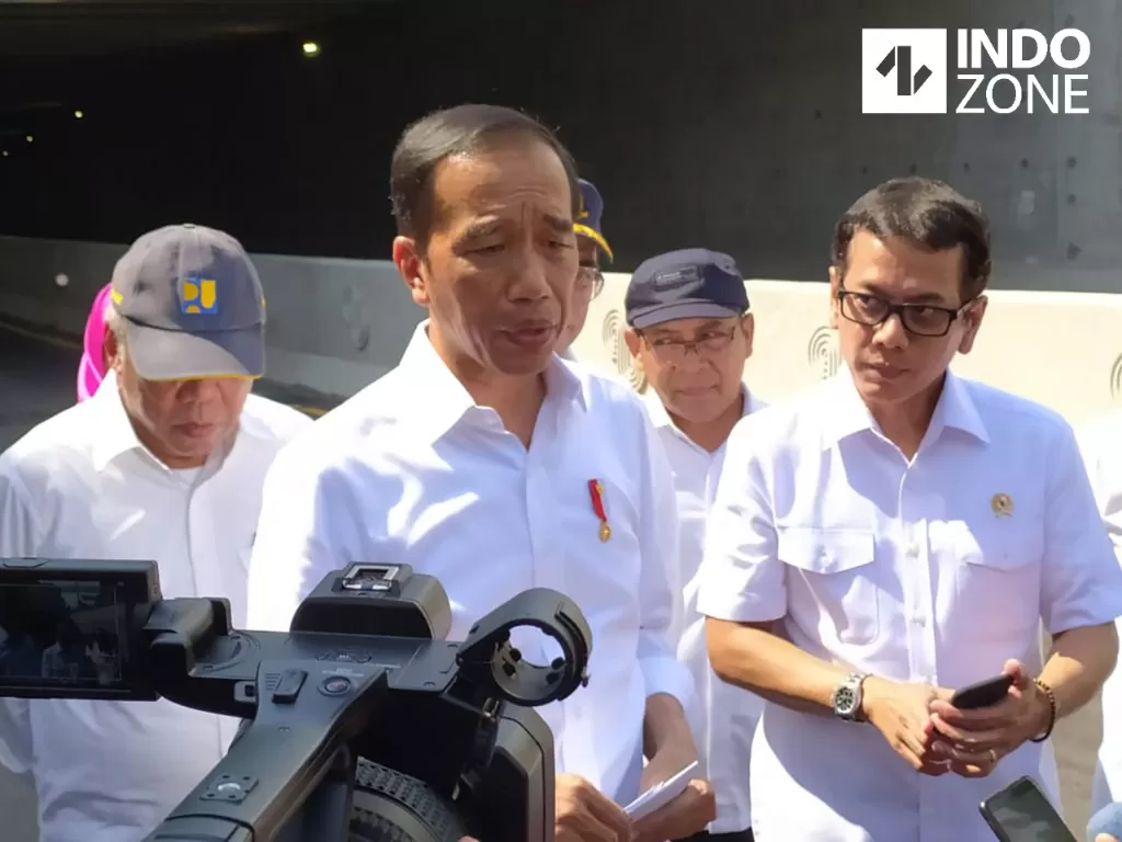 Presiden Joko Widodo memastikan pemerintah segera mengevakuasi WNI di Tiongkok (INDOZONE/Sigit Nugroho).
