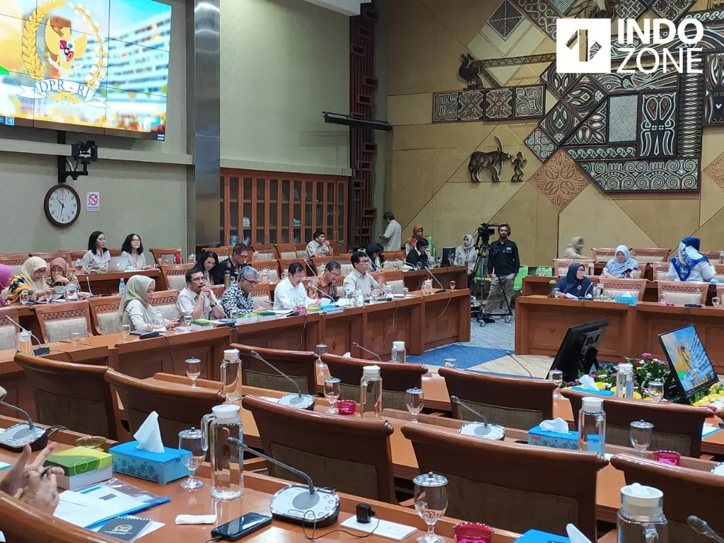 Menteri Kesehatan Terawan Agus Putranto dalam Rapat Kerja bersama Komisi IX DPR RI di Kompleks Parlemen, Jakarta, Senin, (3/2/2020). (INDOZONE/Mula Akmal)