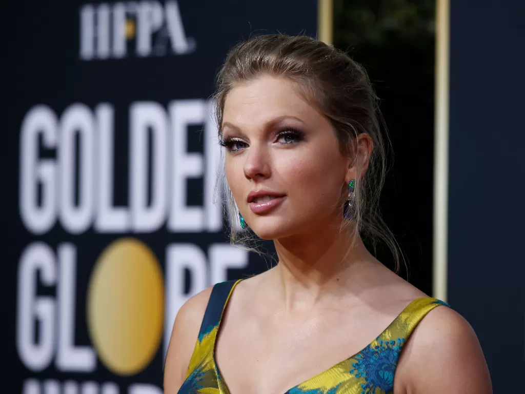 Taylor Swift persembahkan lagu 'Only the Young' untuk anak muda yang peduli kondisi politik di negaranya (REUTERS/Mario Anzuoni)