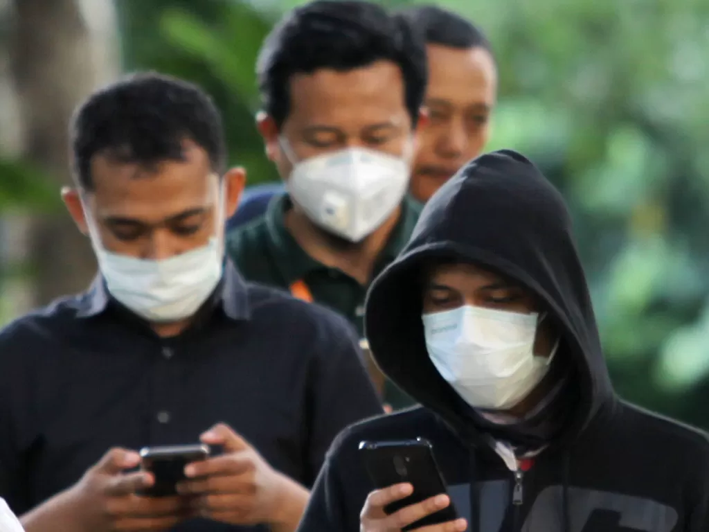 Penggunaan masker untuk mencegah virus korona (ANTARA FOTO/Akbar Nugroho).