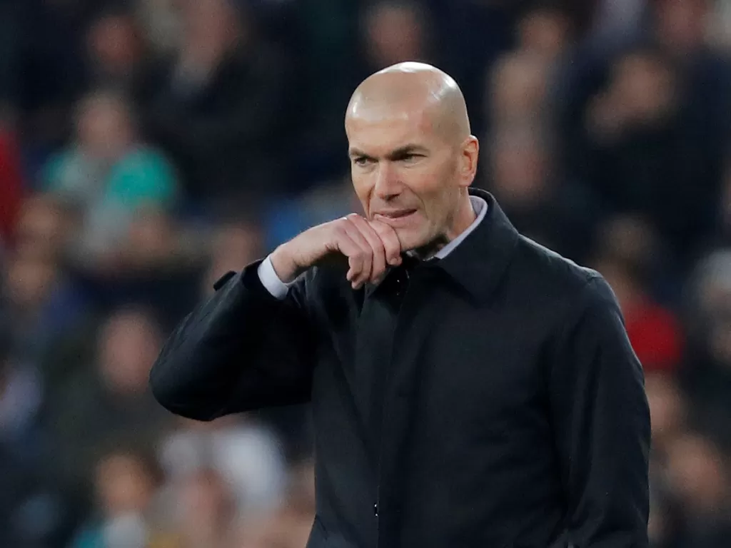 Zinedine Zidane ogah menyalahkan susunan pemain yang membuat timnya harus kandas di perempat final Copa del Rey. (REUTERS/Susana Vera)