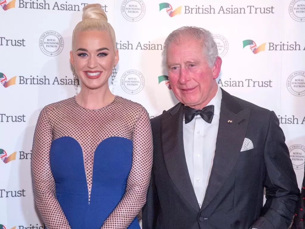 Katy Perry (kiri) bersama Pangeran Charles (kanan) (Instagram/@katyperry)