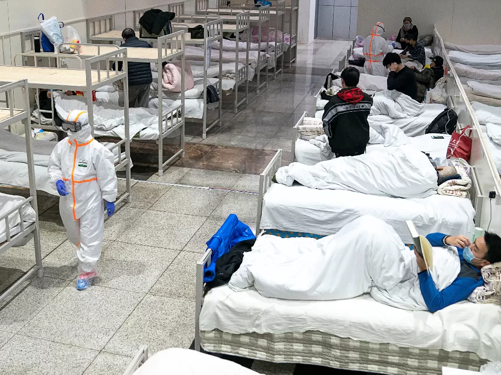 Penampakan pasien di Pusat Observasi Virus Korona di Wuhan (China Daily CDIC)
