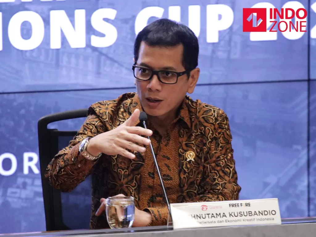 Menteri Pariwisata dan Ekonomi Kreatif, Wishnutama Kusubandio, saat menjadi pembicara dalam konferensi pers di Jakarta, Senin (10/2/2020). (INDOZONE/Febio Hernanto)