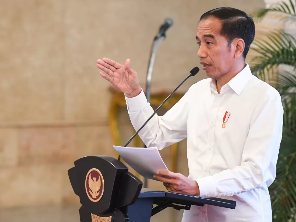Presiden Joko Widodo (Jokowi) meminta seluruh kementerian kebut belanja anggaran demi mencegah dampak ekonomi akibat virus korona (ANTARA FOTO/Hafidz Mubarak A).