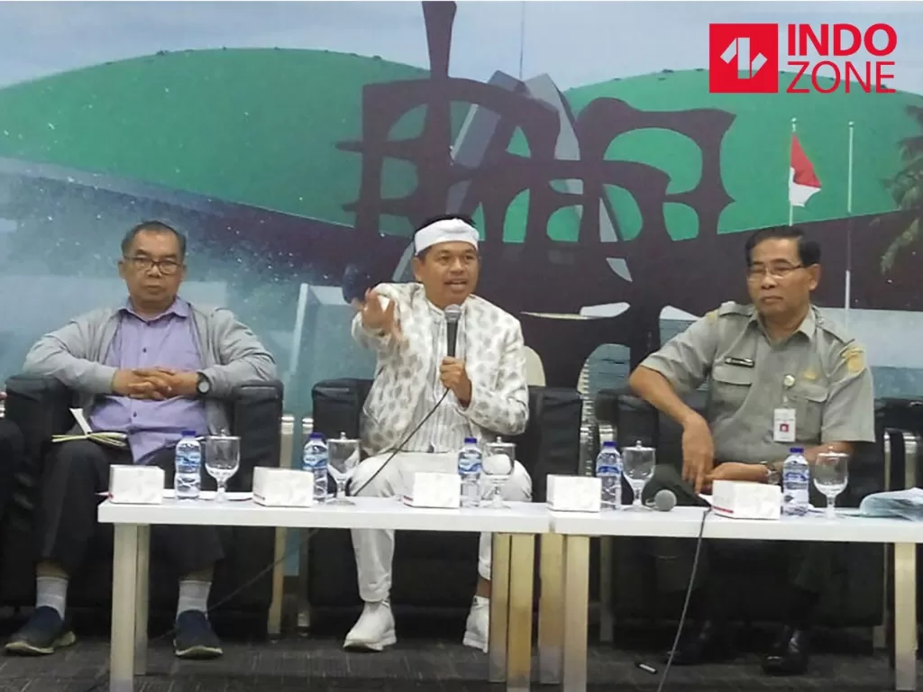 Wakil Ketua Komisi IV DPR Fraksi Partai Golkar Deddy Mulyadi (tengah) dalam diskusi di Jakarta, Kamis, (13/2/2020) (INDOZONE/Mula Akmal)