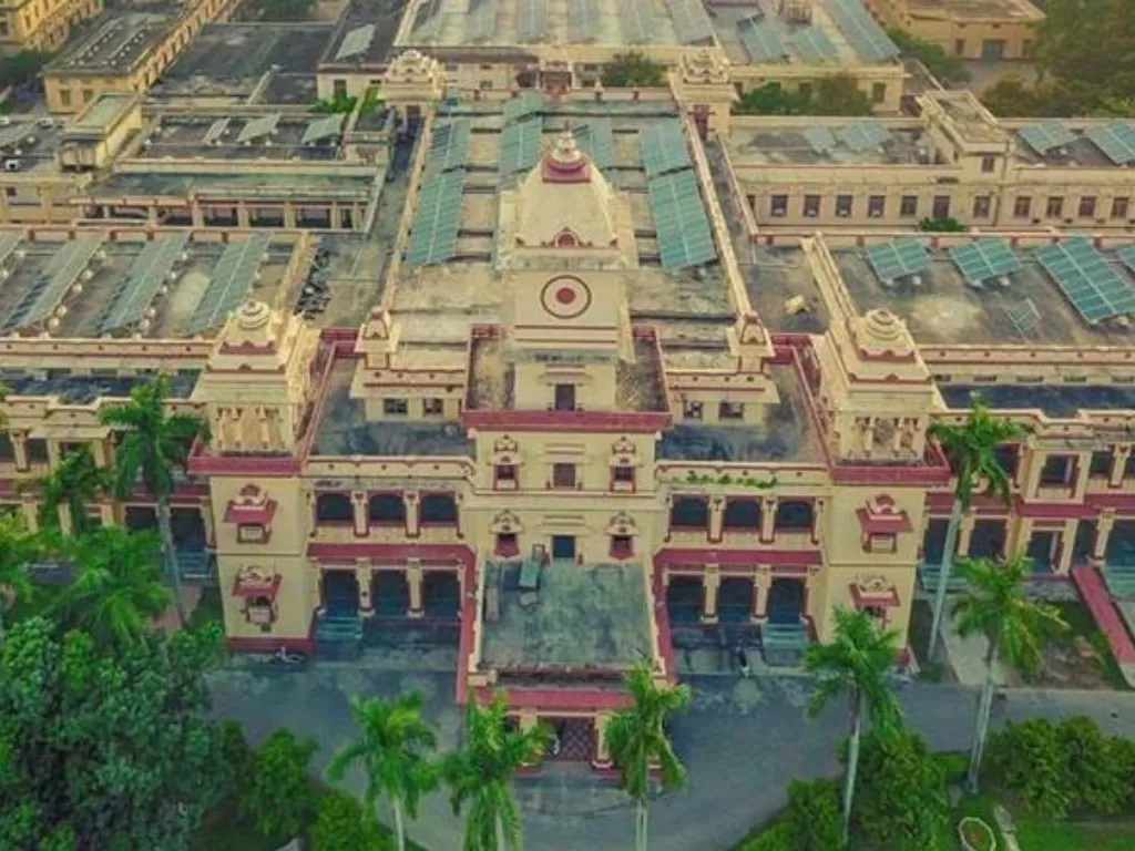 Universitas Hindu Banaras di India. (indiafinancenews.com)