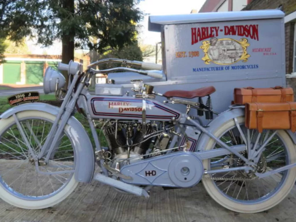 Harley-Davidson jadul dengan Sespan box (Dok.RideApart)