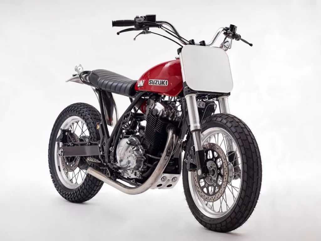 Tampilan Suzuki DR650 Setelah Dimodifikasi. (Instagram/@oilbromotorcycles)