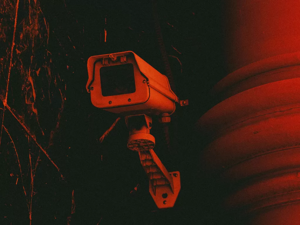 Ilustrasi kamera CCTV (photo/Unsplash/Parker Coffman)
