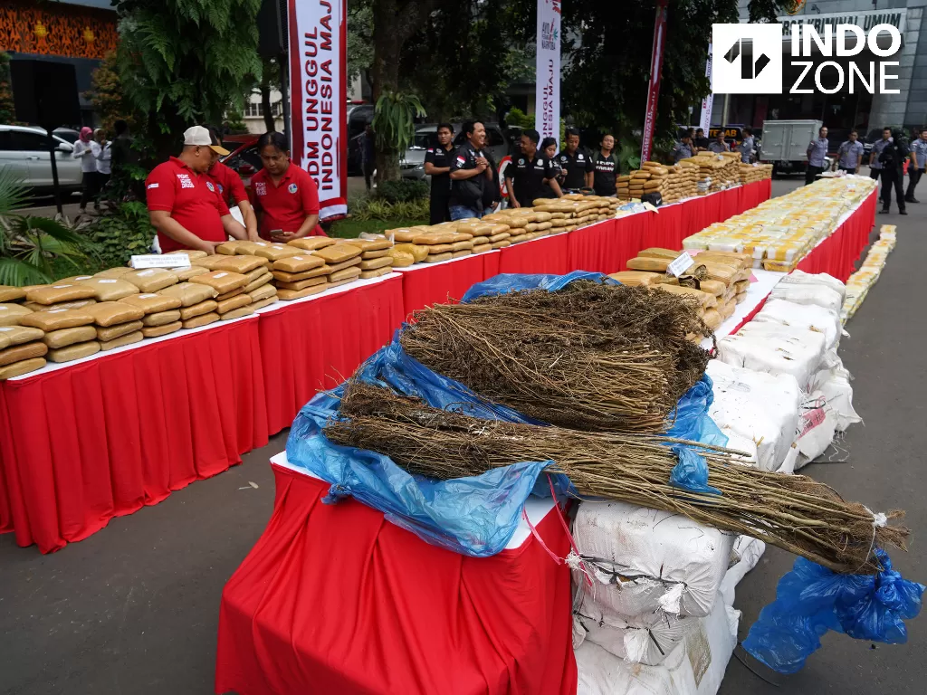 Sejumlah barang bukti narkoba yang akan dimusnahkan di Polda Metro Jaya, Jakarta, Rabu (19/2/2020). (INDOZONE/Arya Manggala)
