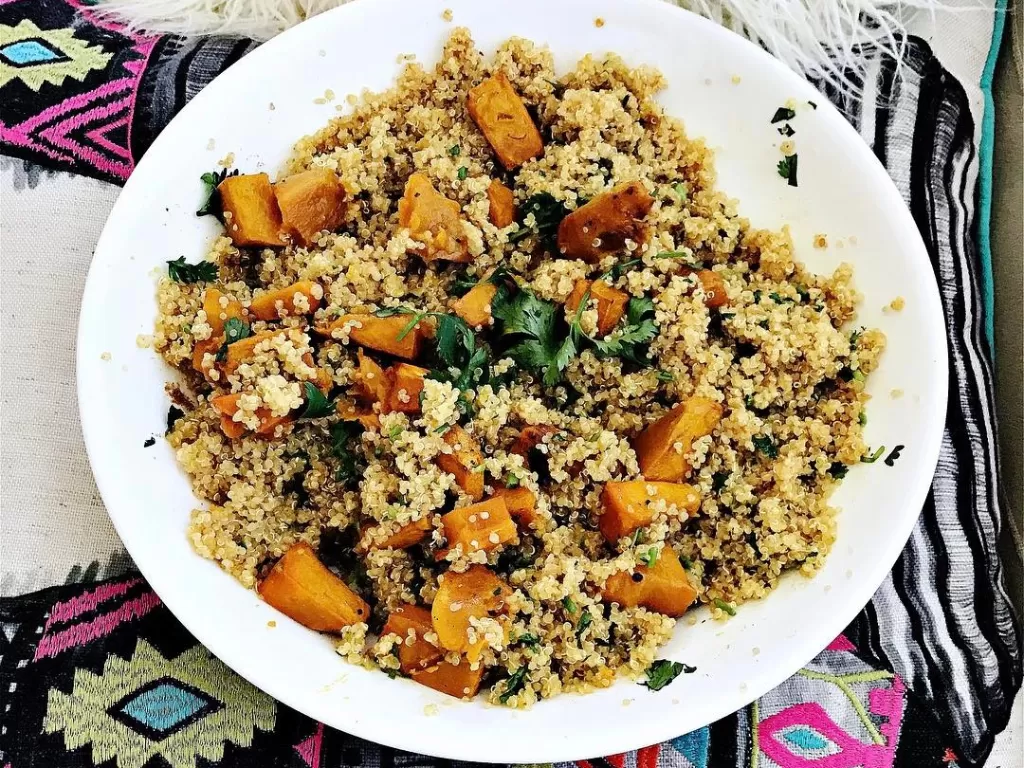 Ilustrasi Quinoa dan Couscous. (Instagram/vital.being)