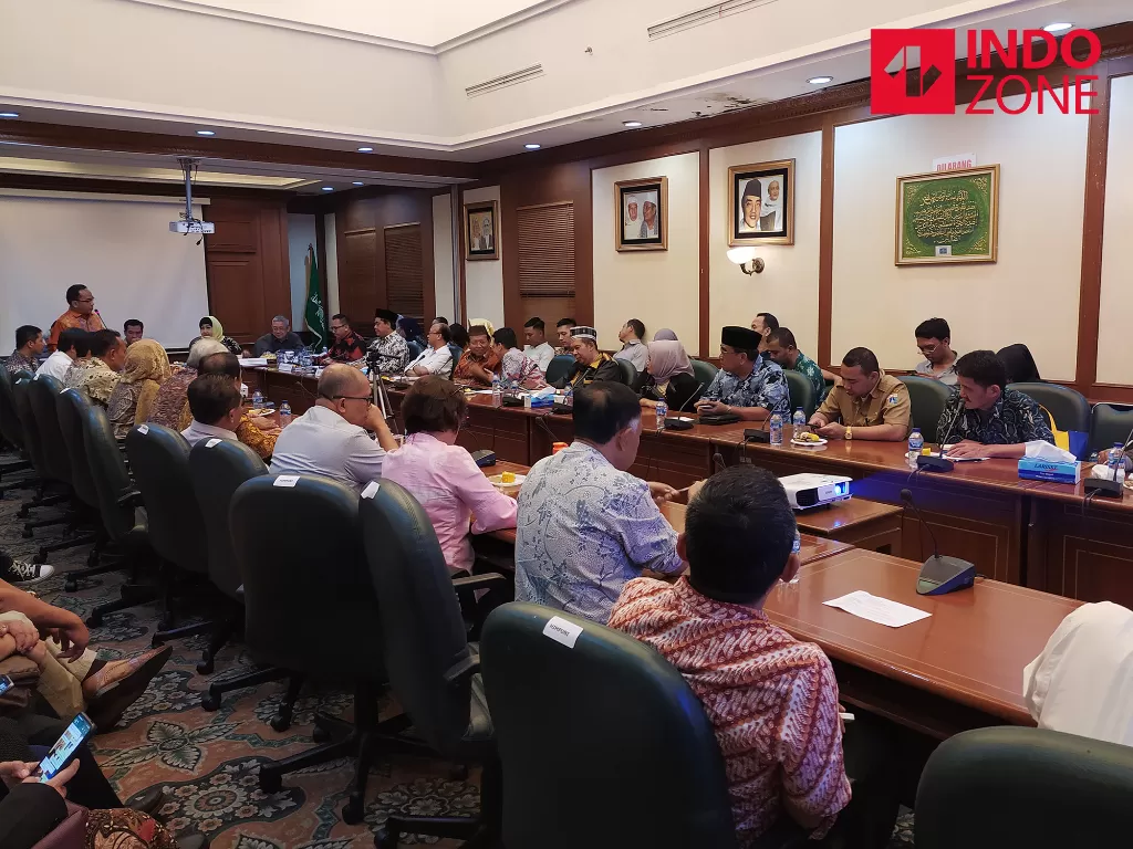 Suasana Diskusi Omnibus Law Cipta Kerja tentang Kemudahan dan Perlindungan UMKM di Gedung PBNU Jakarta, Selasa malam, (18/2/2020). (INDOZONE/Mula Akmal)
