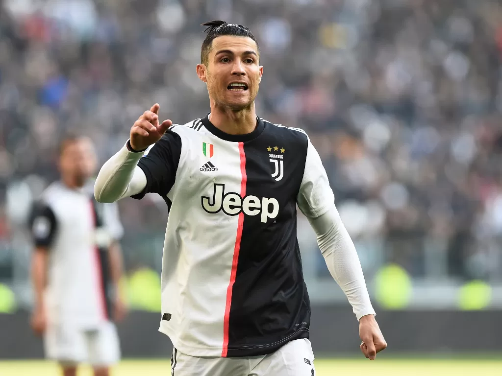 Penyerang Juventus, Cristiano Ronaldo melakukan selebrasi usai mencetak gol. (REUTERS/Massimo Pinca)