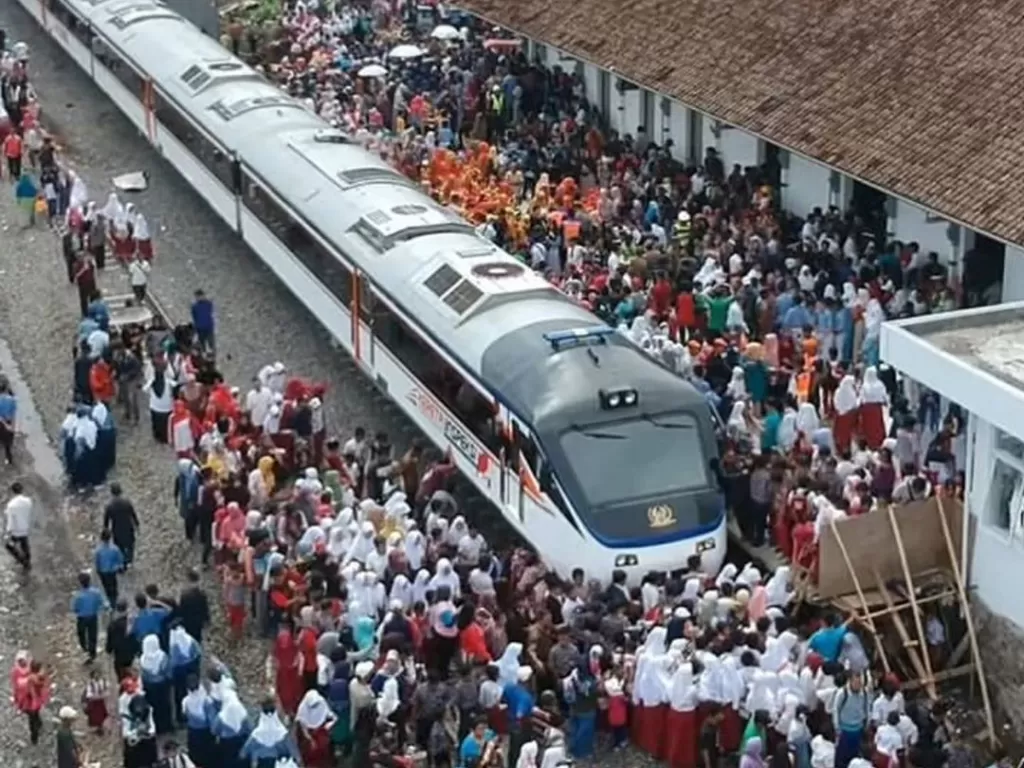 Uji coba layanan kereta api di Garut (Instagram/@yusrilrizkypratama)