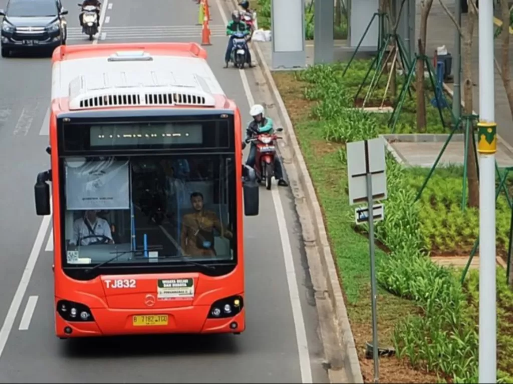 Ilustrasi Bus Transjakarta alihkan beberapa rute. (ANTARA)