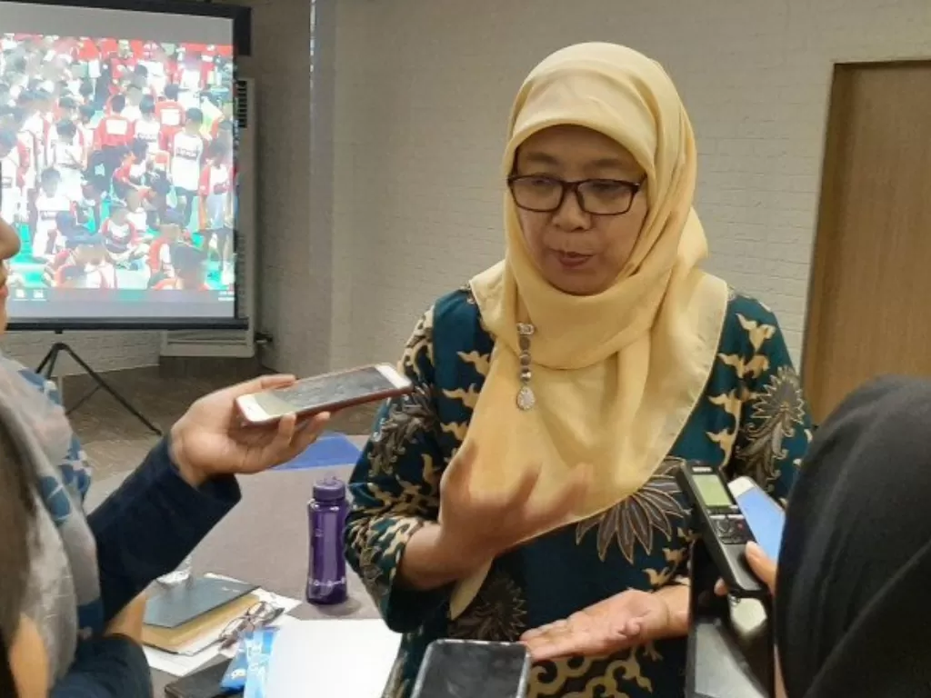  Komisioner Komisi Perlindungan Anak Indonesia (KPAI), Sitti Hikmawatty, diminta mundur karena pernyataannya yang kontroversial. (Antaranews/Prisca Triferna)