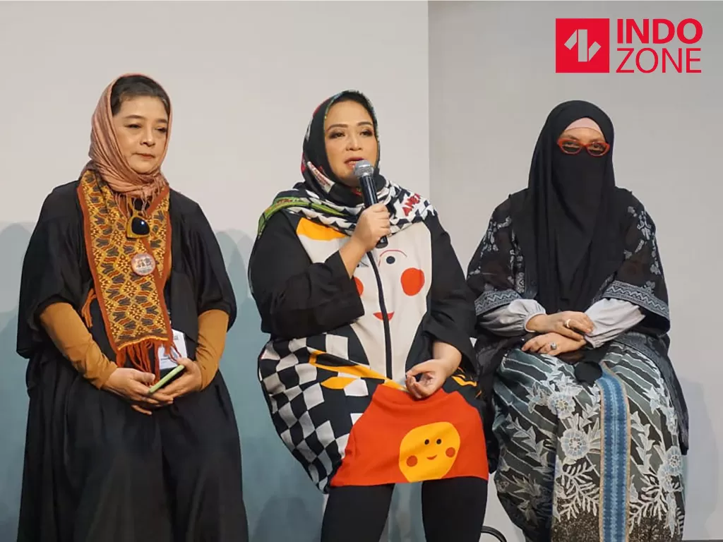 Hannie Hananto (tengah) saat MUFFEST 2020 di JCC, Minggu (23/3/2020). (INDOZONE/Syarifah Noer Aulia)