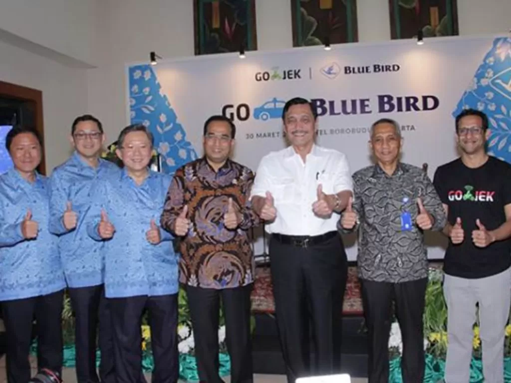 Peluncuran Kolaborasi Anak Bangsa antara Blue Bird dengan Gojek pada tahun 2017. (bluebirdgroup.com)