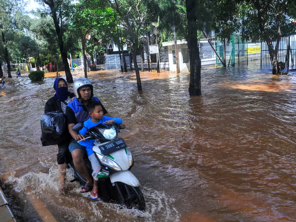 Ilustrasi banjir Jakarta (ANTARA FOTO/ Fakhri Hermansyah)