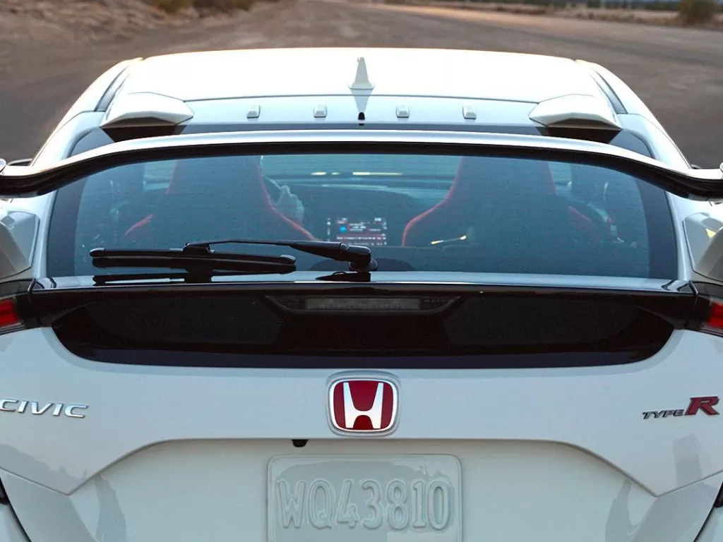 Tampilan belakang sekaligus logo dari Honda Civic. (Instagram/@honda)