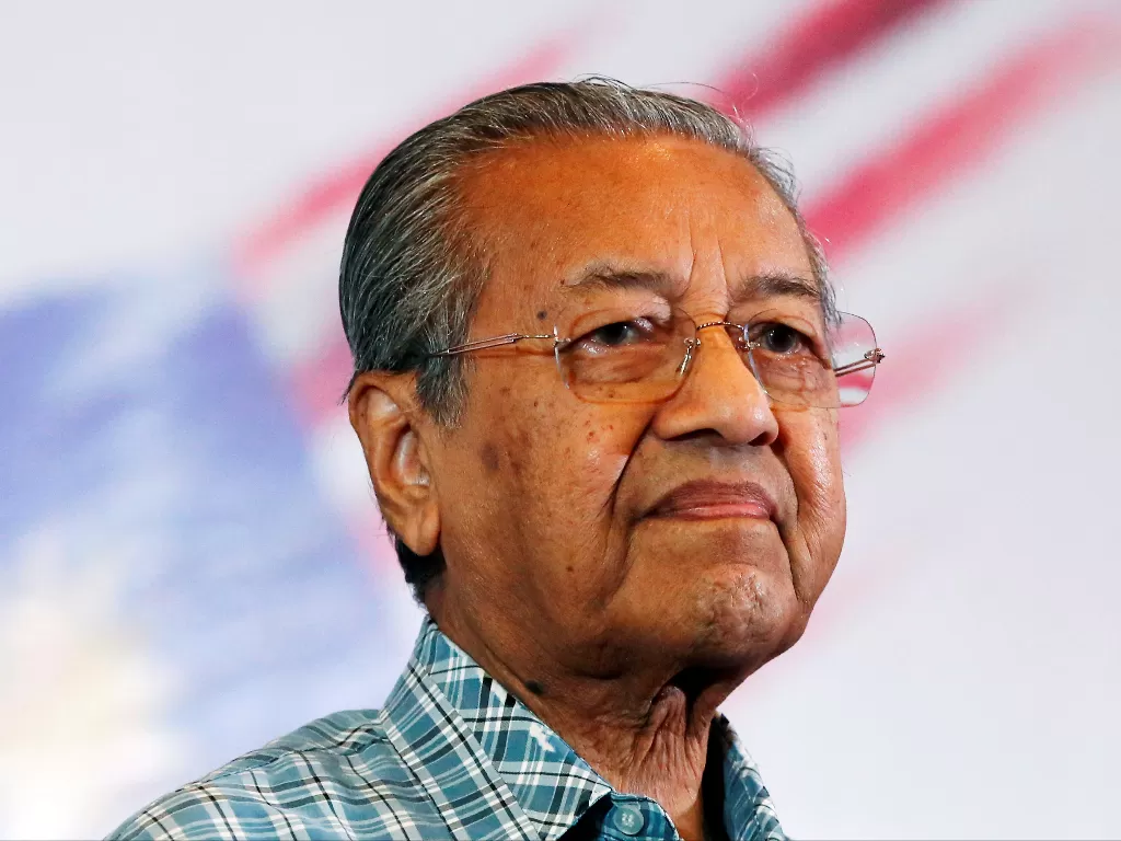 Mantan Perdana Menteri Malaysia Mahathir Mohamad menghadiri pertemuan para pemimpin politik dan sipil yang ingin mengubah pemerintahan di Kuala Lumpur, Malaysia. (photo/Reuters/Olivia Harris)