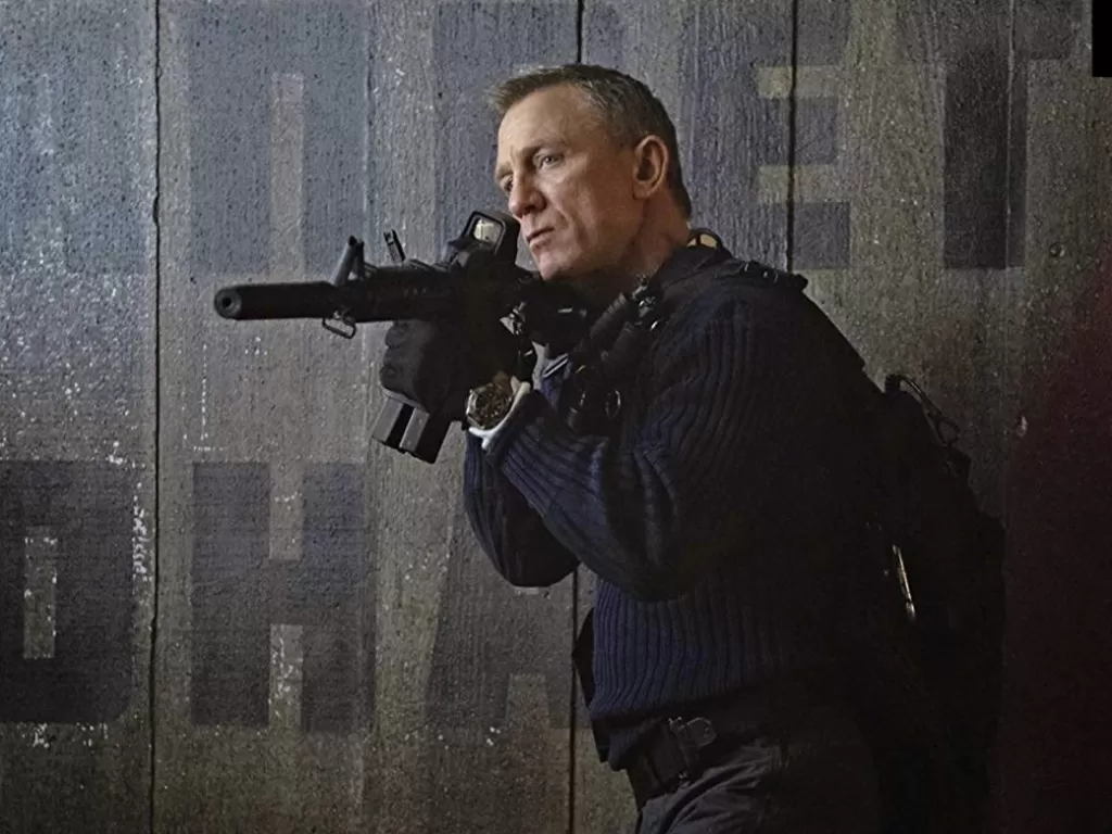 Daniel Craig in No Time to Die (2020). (IMDb)