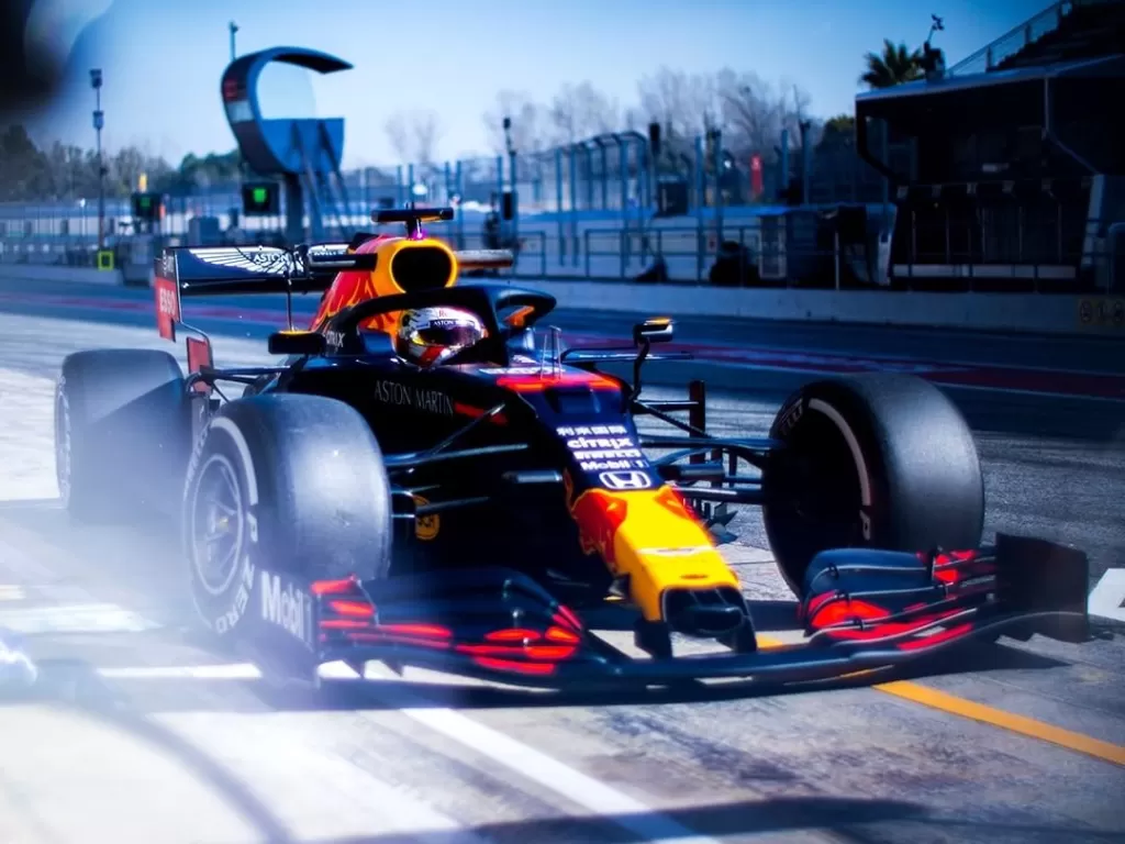 Mobil balap terbaru milik tim Red Bull Racing. (Instagram/@redbullracing)