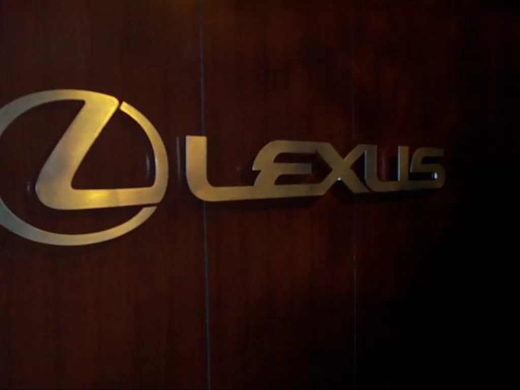 Logo pabrikan Lexus. (Flickr/Chicagoist Photos)