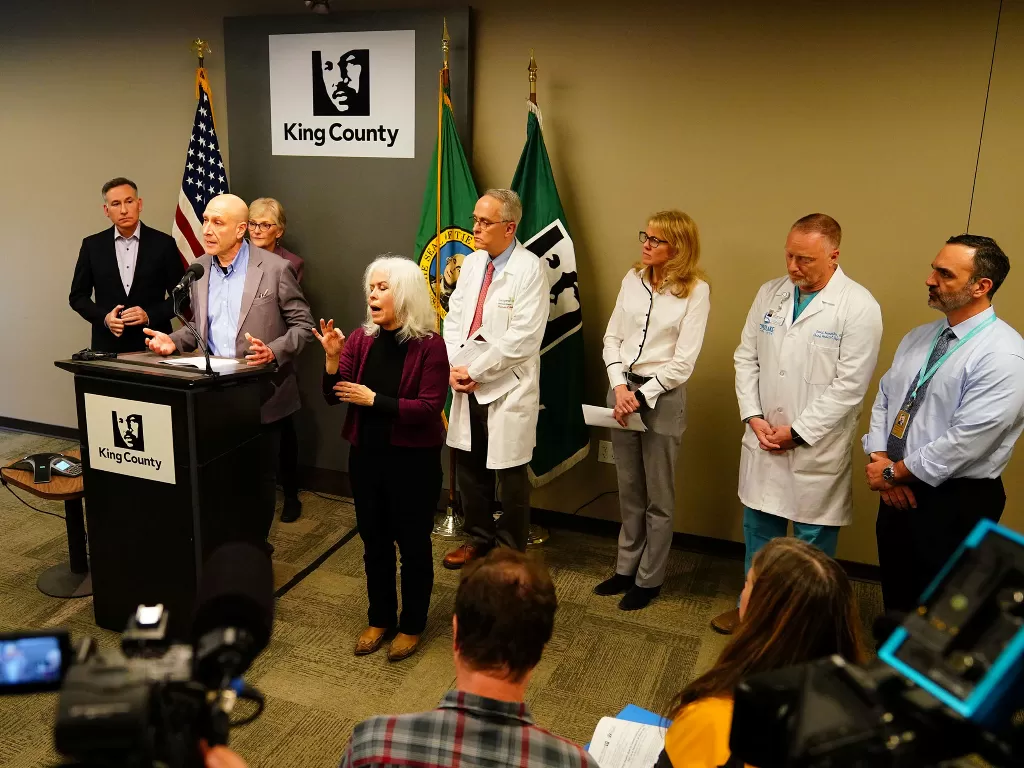 Pihak Departemen Kesehatan dan Masyarakat di of Seattle and King County konfirmasi kematian pertama dan kedua karena virus corona di Amerika Serikat. (REUTERS/Ryan Henriksen)