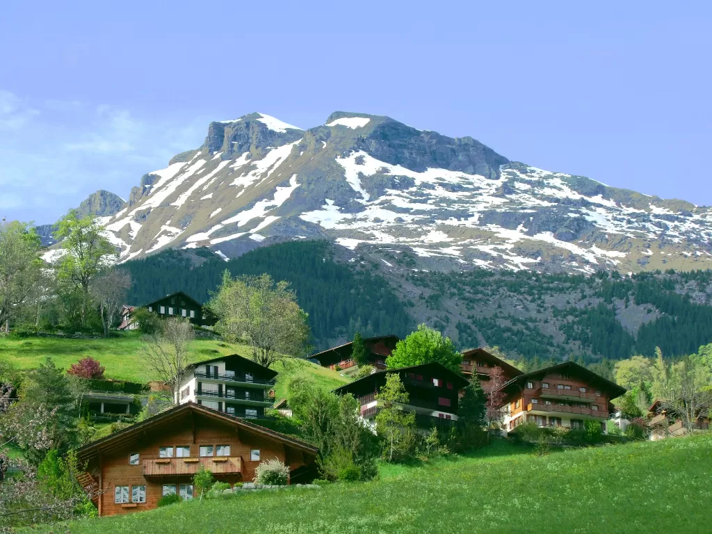 Ilustrasi desa di Swiss. (Pixabay)