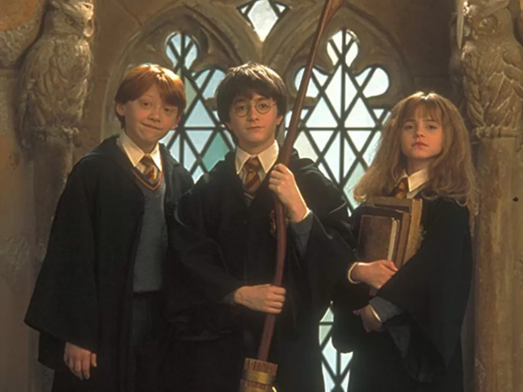 Tiga sekawan Ron Weasley (kiri), Harry Potter (tengah) dan Hermione Granger (kanan). (IMDB)