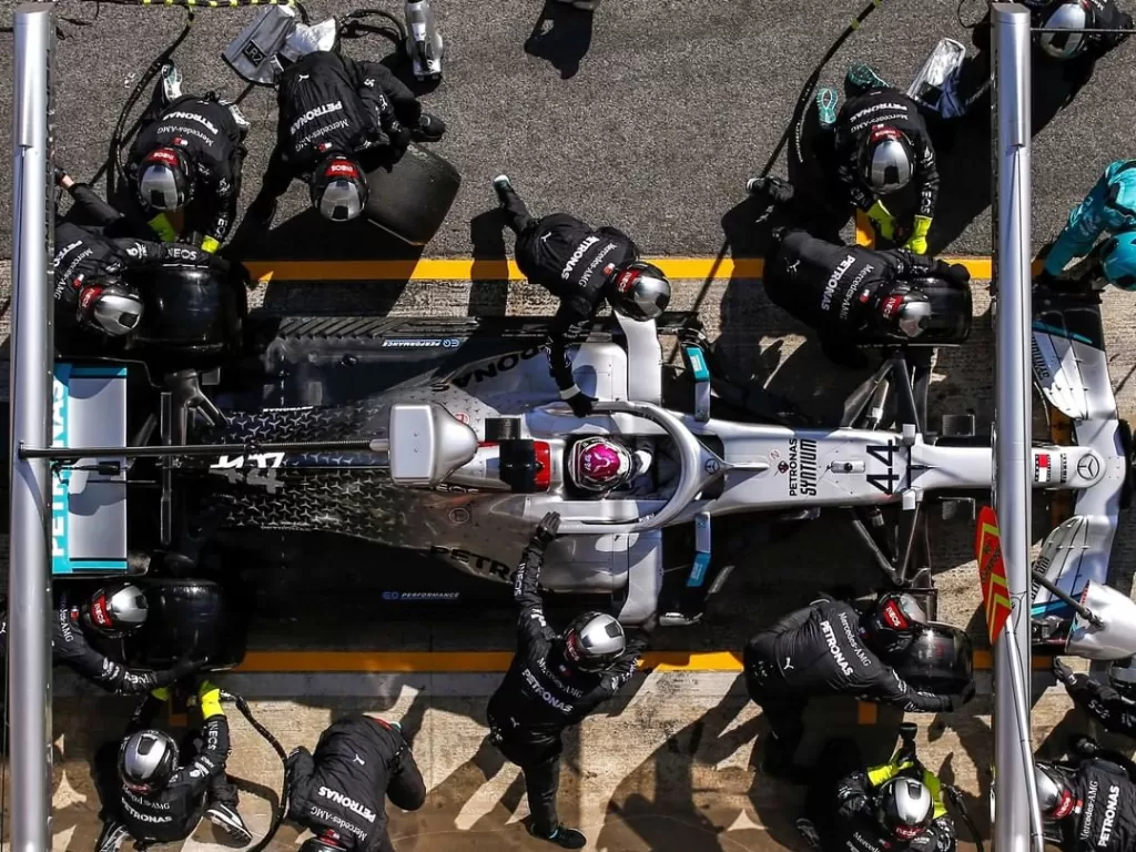 Tampilan mobil balap tim Mercedes. (Instagram/@mercedesamgf1)